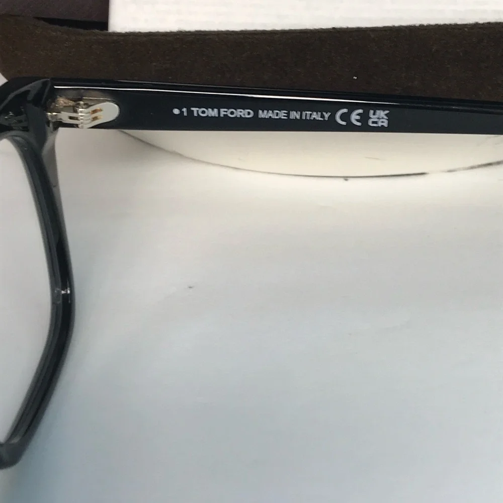 💯 - New Authentic Tom Ford Blue Light Block Square Eyeglasses FT5542-B…